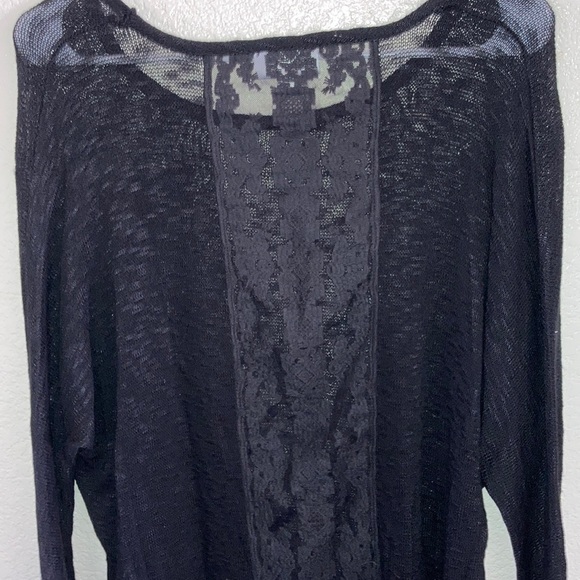 Black Lacy Long Sleeve shirt Sz Large with embroidered details - Picture 3 of 3